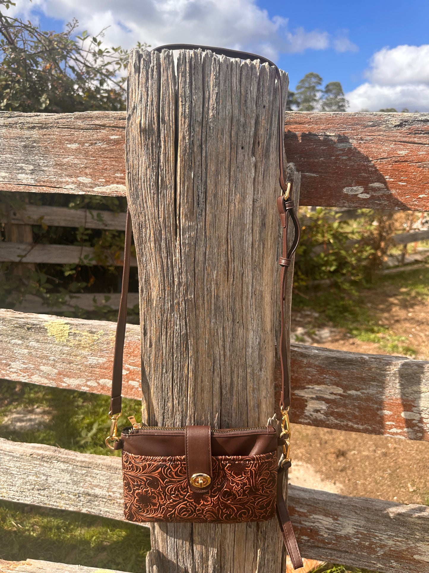 BB’s Country - Tooled Handbag