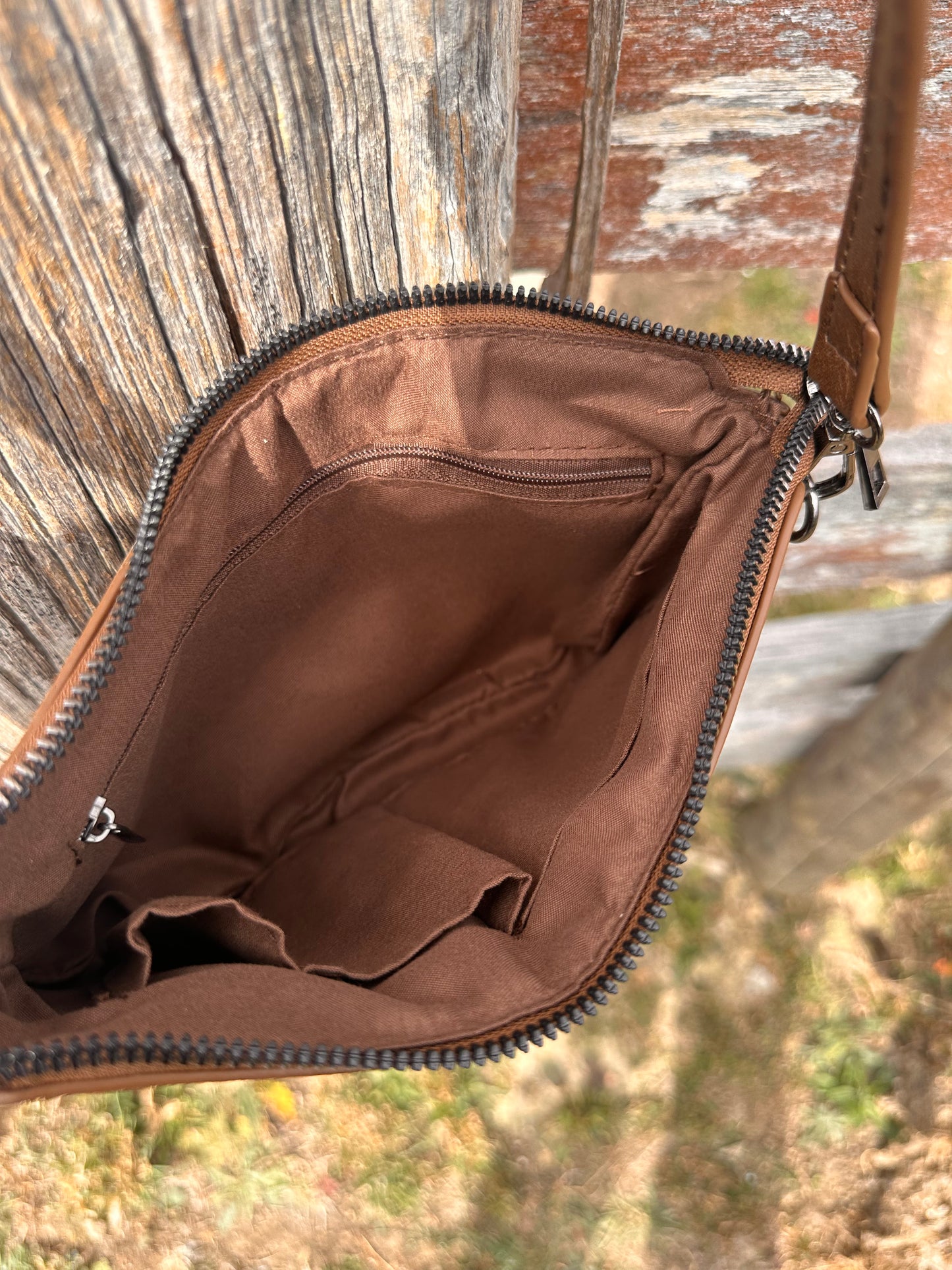 BB’s Country - Crossbody Handbag