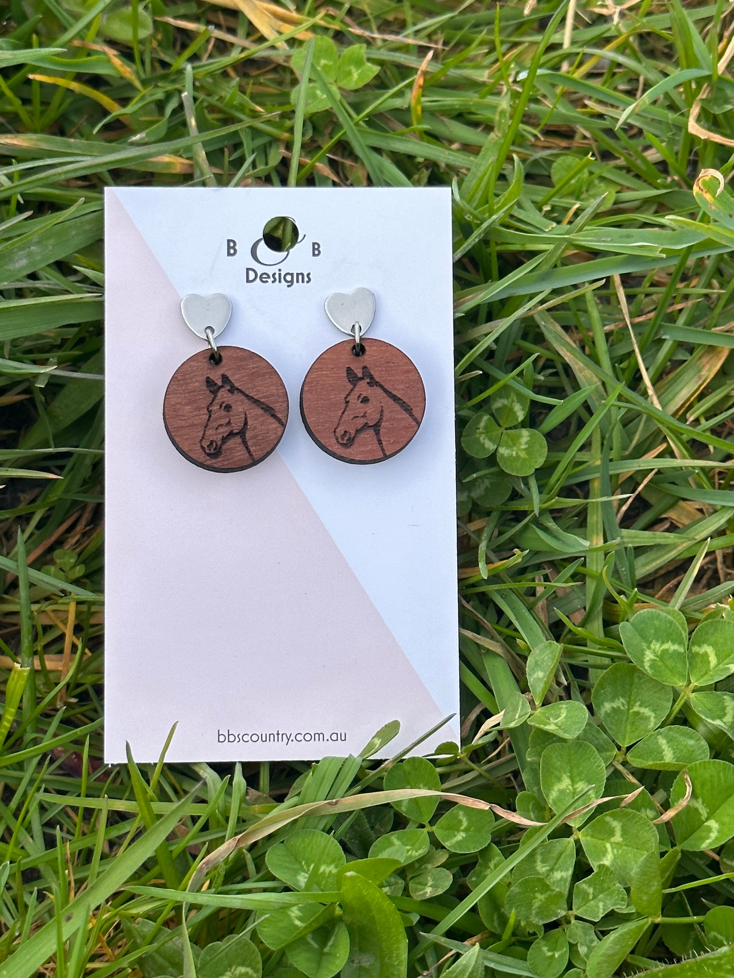 Earring - Pretty Horse Stud With Heart