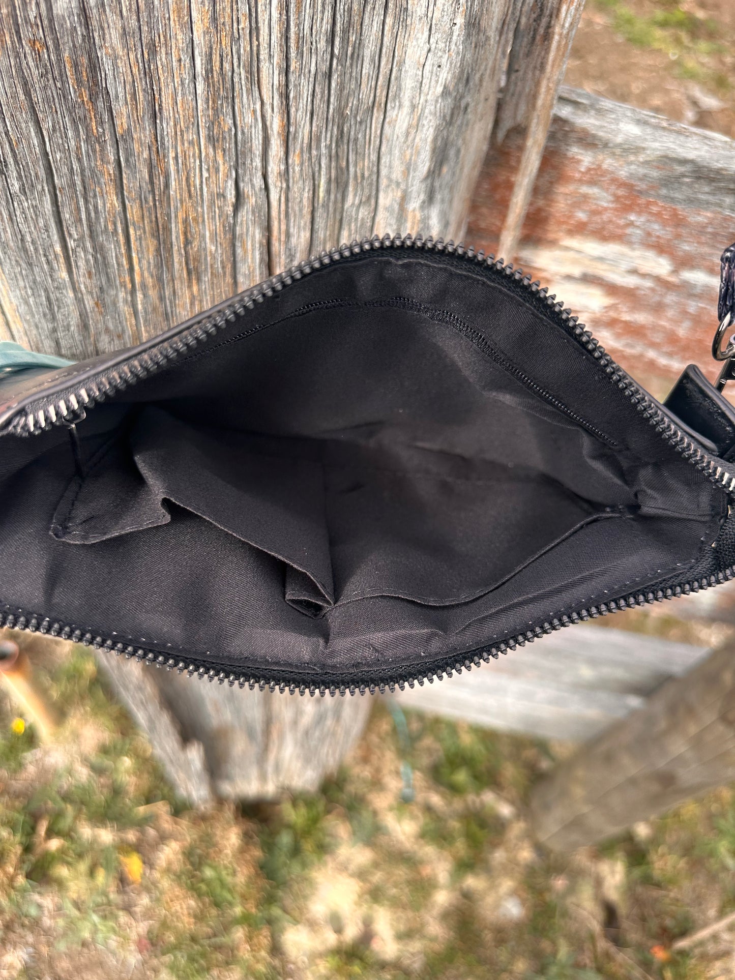 BB’s Country - Crossbody Handbag