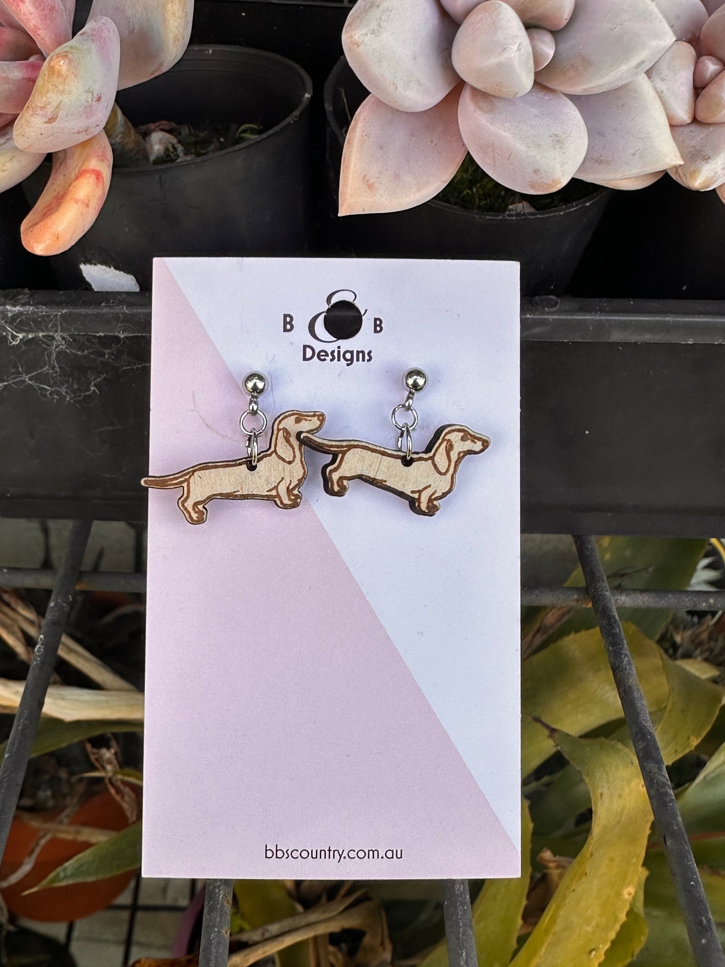 * NEW STYLE* - BB’s Country - Saussage Dog Stud With Ball