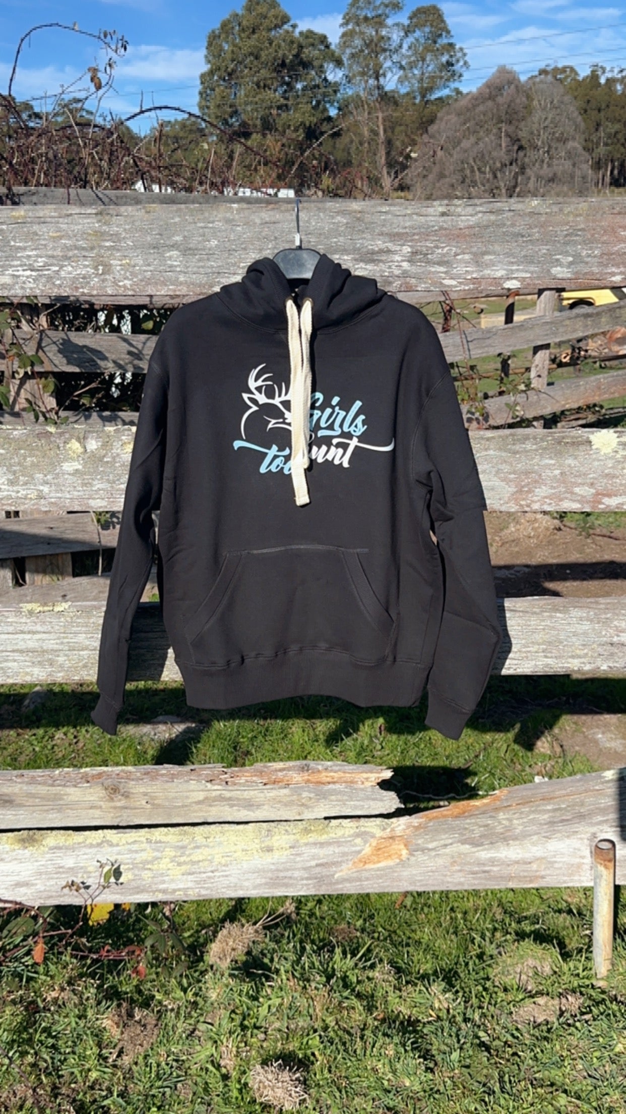 BB’s Country - Girls Hunt Too Heavy Weight Hoodie Front Print.