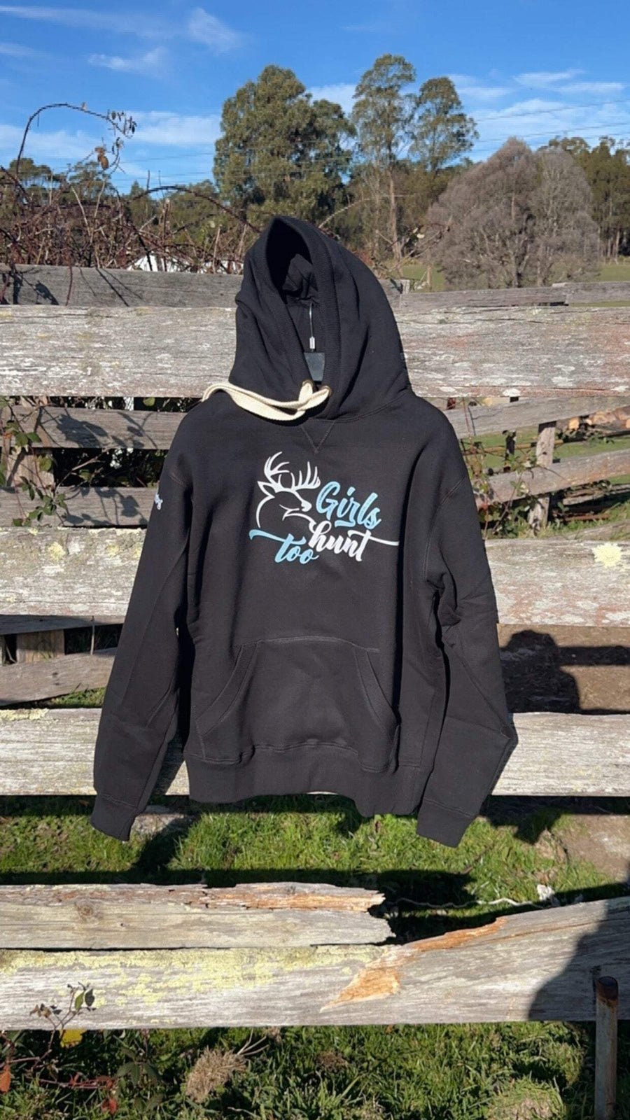 BB’s Country - Girls Hunt Too Heavy Weight Hoodie Front Print.