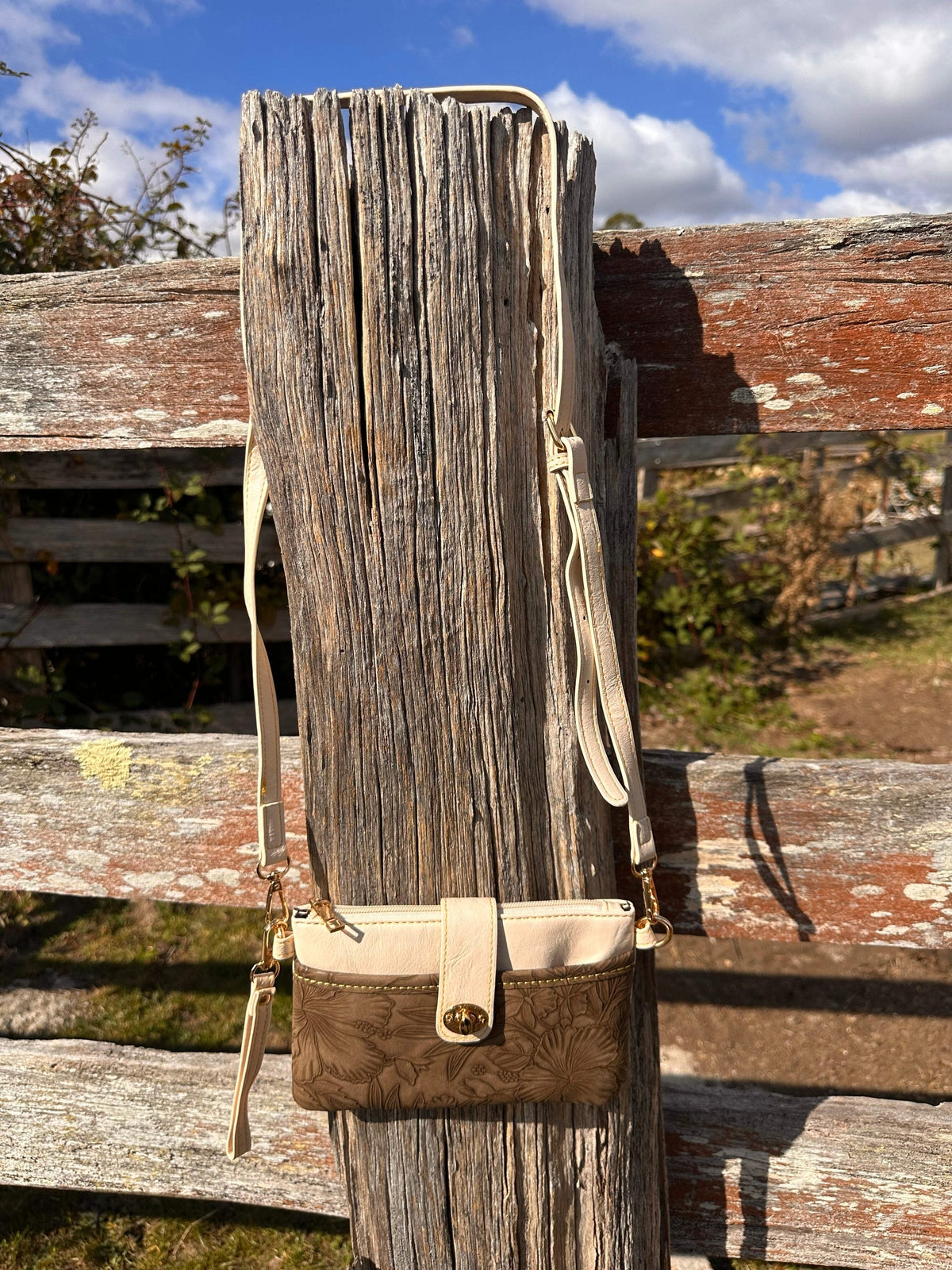 BB’s Country - Tooled Handbag
