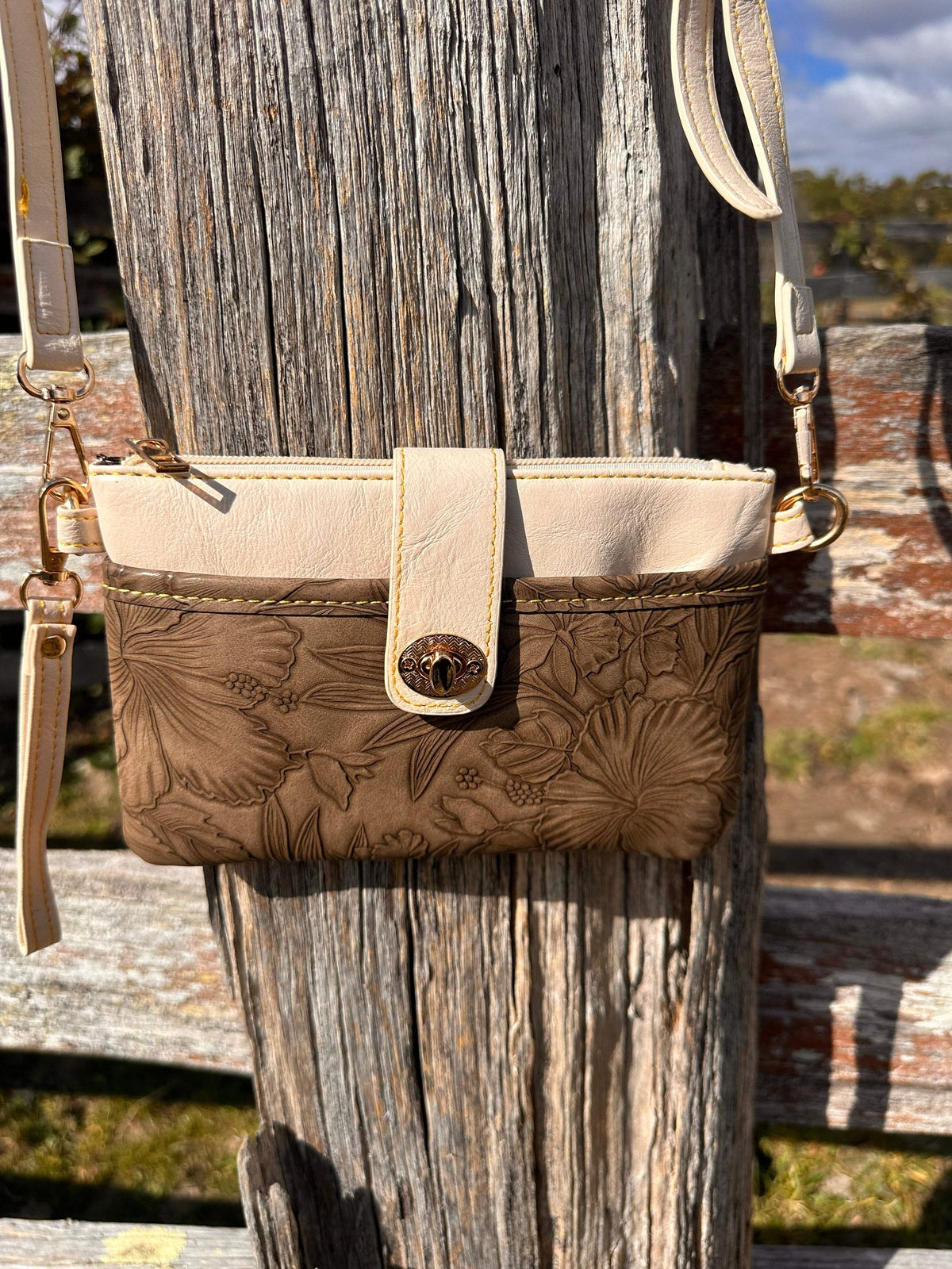 BB’s Country - Tooled Handbag
