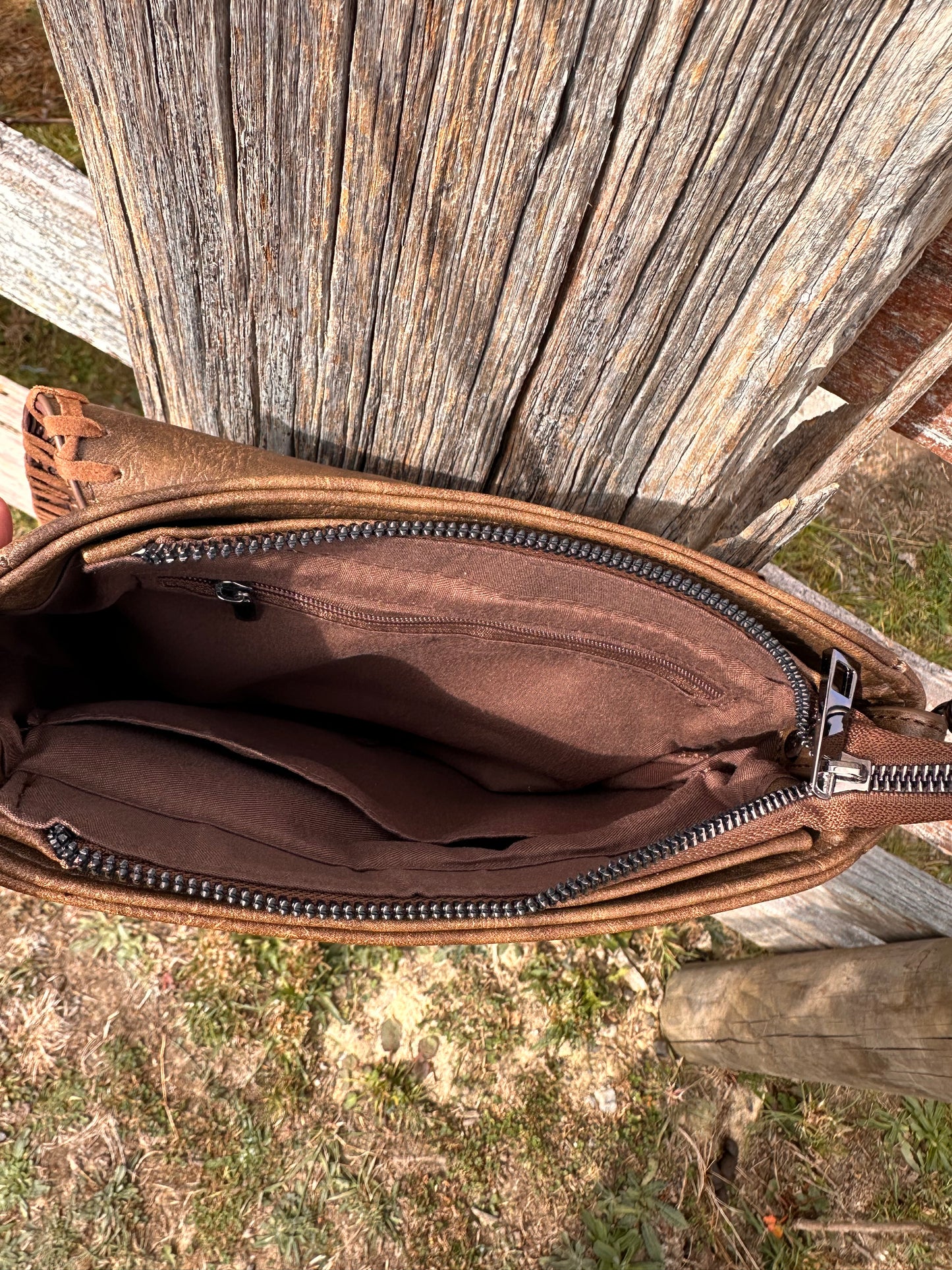 BB’s Country - Tooled Handbag