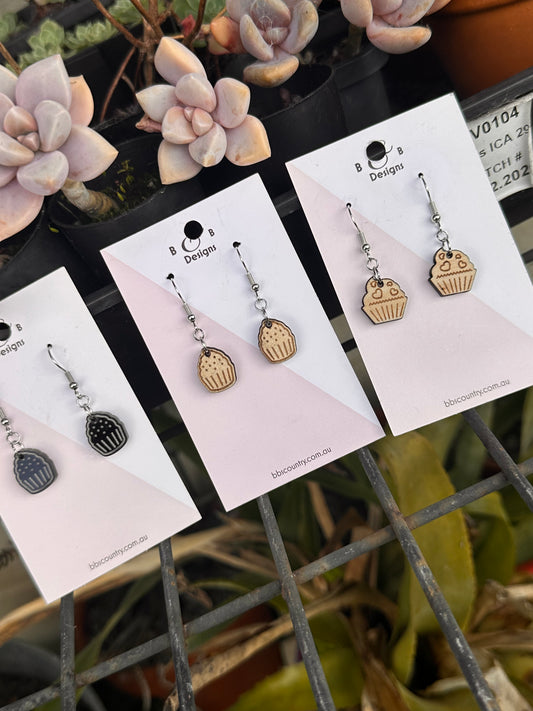 * NEW STYLE*  - BB’s Country - Cup Cake Dangle