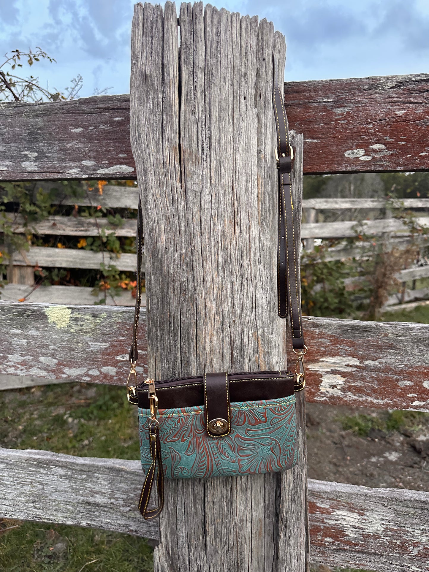 BB’s Country -Turquoise Blue Tooled Handbag