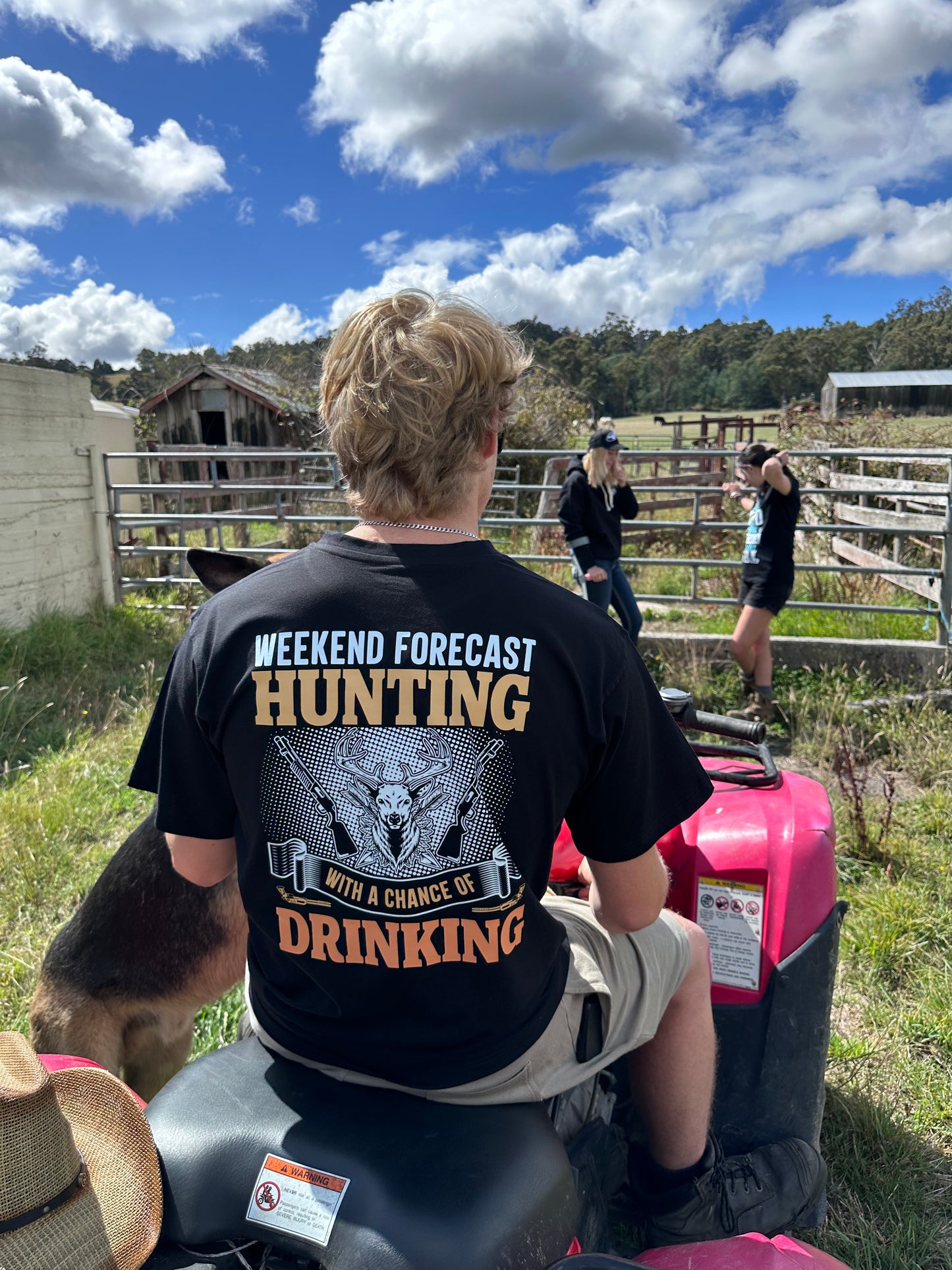 Weekend Forecast Hunting With A Chance Of Drinking Unisex Tee